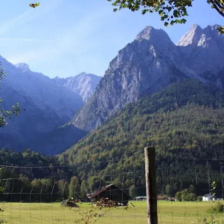 Hoellentalspitze In Haus Zugspitze Holiday home *
